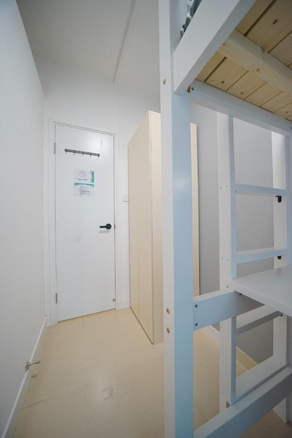 Student Accommodation - 290 Hennessy Road 香港 外观 照片